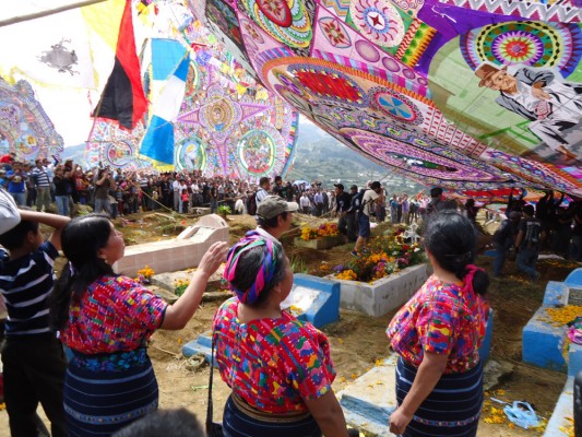 Une fête locale aux côtés des Guatémaltèques