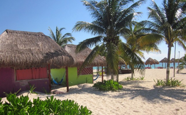 Les cabanes de Roberto sur la plage d'Isla Blanca