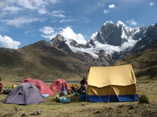 Jour 5 : Mancos (2600 m.) – Llamac (3300 m.) – Cuartelhuain (4100 m.)