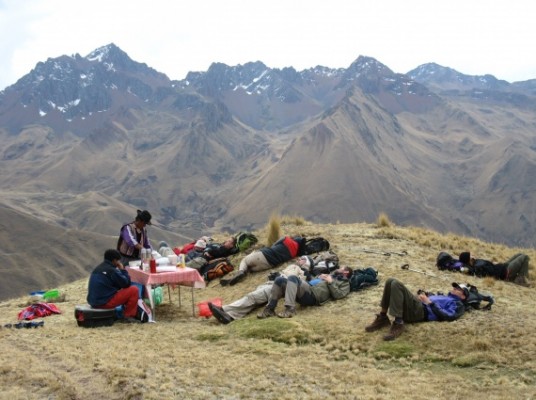 Jour 9 : Viconga – Paso Punta Cuyoc (5000 m.) – Huayllapa (3600 m.) 