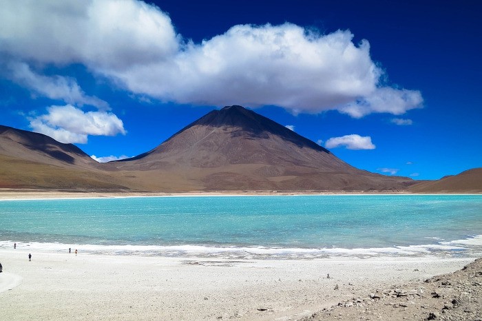 Jour 8 : Laguna Colorada - Laguna Verde - Uyuni